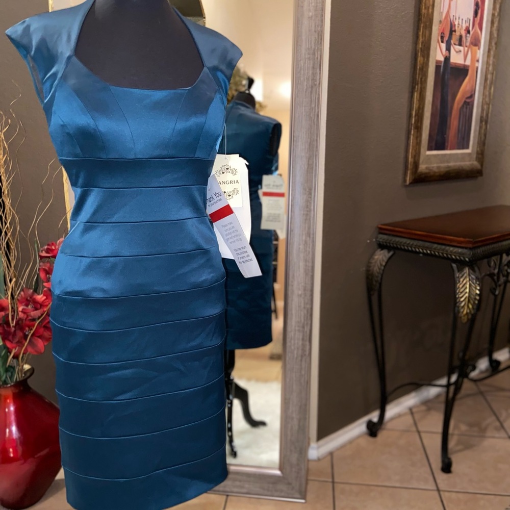 Mini cocktail dress - Picture 5 of 11